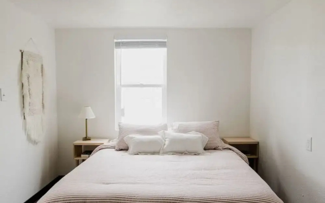 Cozy Local Apartment