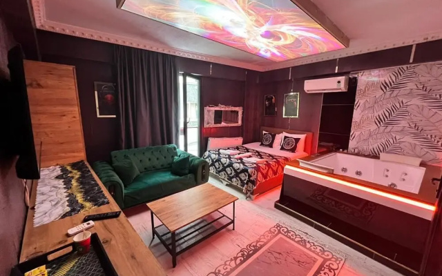 Royal Hotel