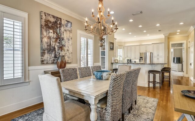 Paradise Pointe - Gorgeous 4 BR home with pool by RedAwning