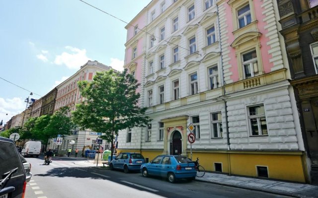 Apartments Zborovska