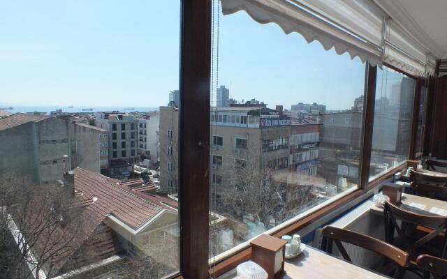 Naila Hotel