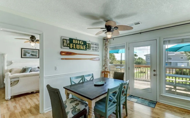 Redecorated Pet Friendly Home by RedAwning