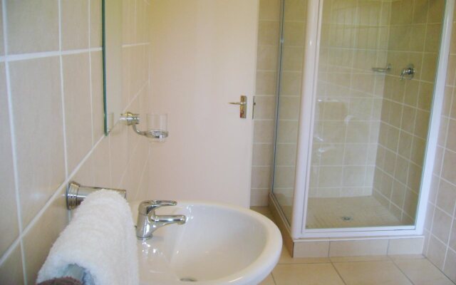 Dumelang Executive Lodge