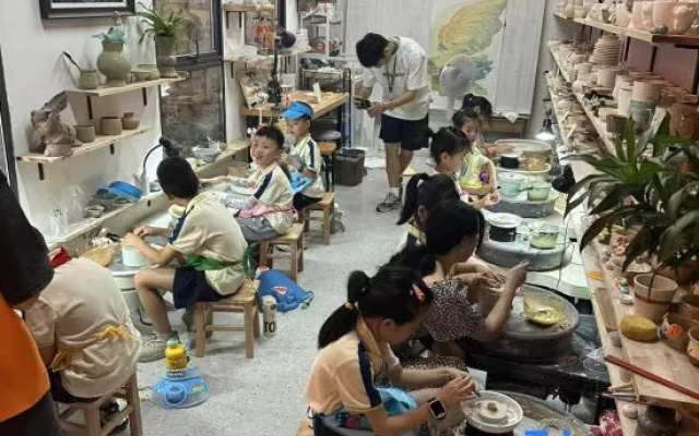 Luye Intangible Cultural Heritage Pottery Homestay (Wenzhou Wuma Street Shamao River) – People – Wenzhou