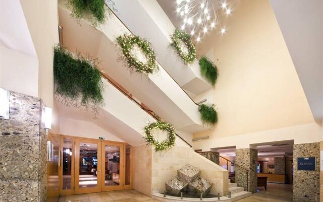 Premier Hotel Lovec