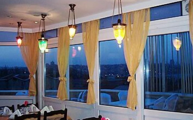 Aquarium Hotel