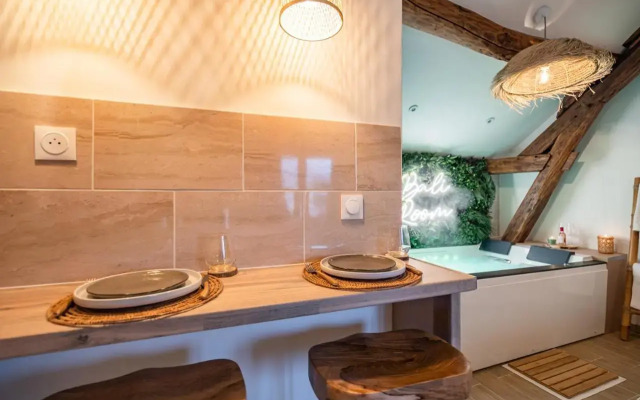 BALI ROOM / Magnifique studio évasion JACCUZI