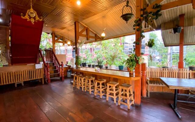 SPOT ON 2537 Bunda House