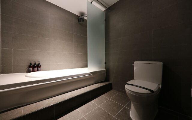 N7 Hotel