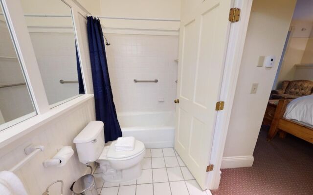 Madeleine Suite #7