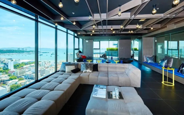 Sea View 2 Bed Room at Great Location