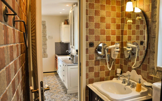 Polismata - Private Residences