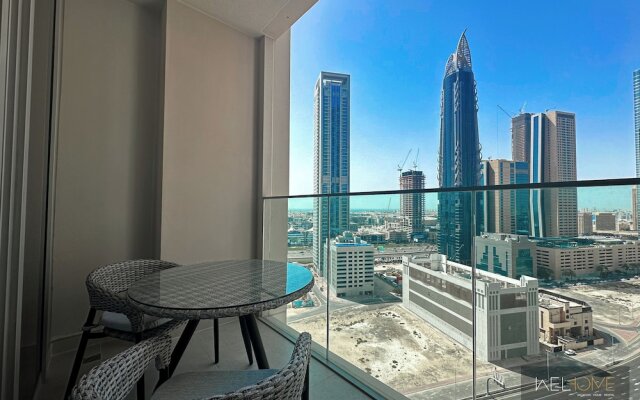 WelHome - Exclusive 2BR Apartment in Downtown Forte