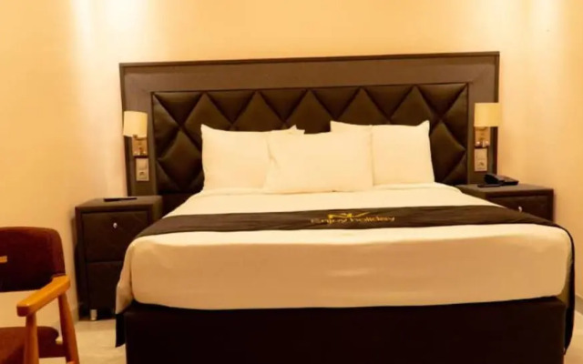 Home Free Hotel