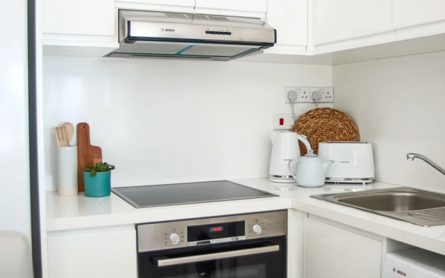 Constantinos Seaview Residence
