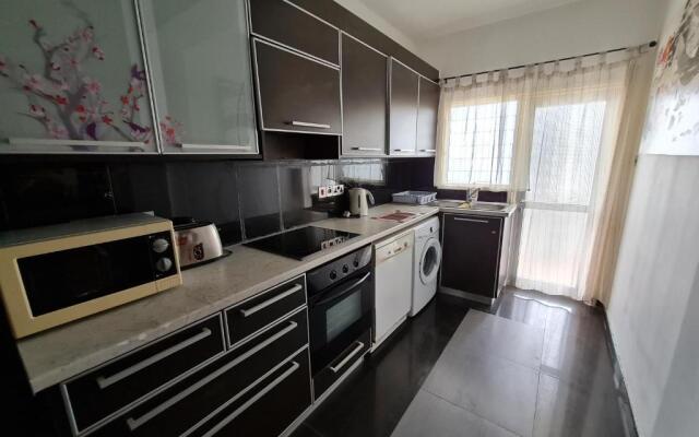 2Bd Sea View Flat