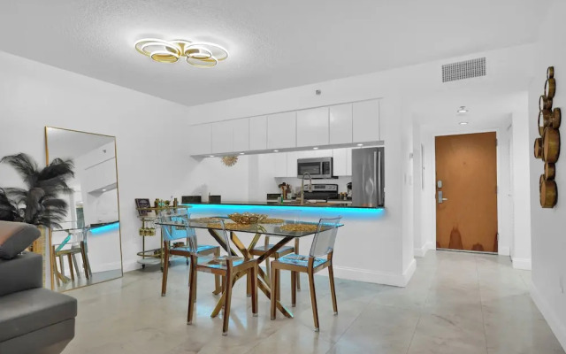 Zeus Sanctuary in Brickell Miami