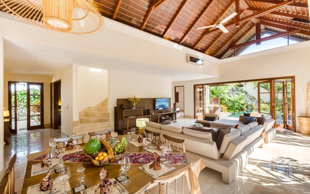 Cliffront Tropical Resort