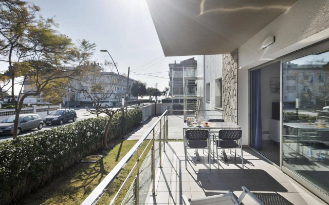 Castellmar Apartments