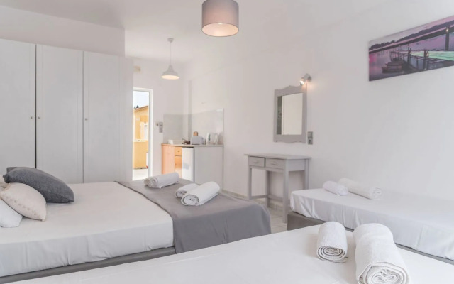 Olive Grove Beachfront Apartments & Suites