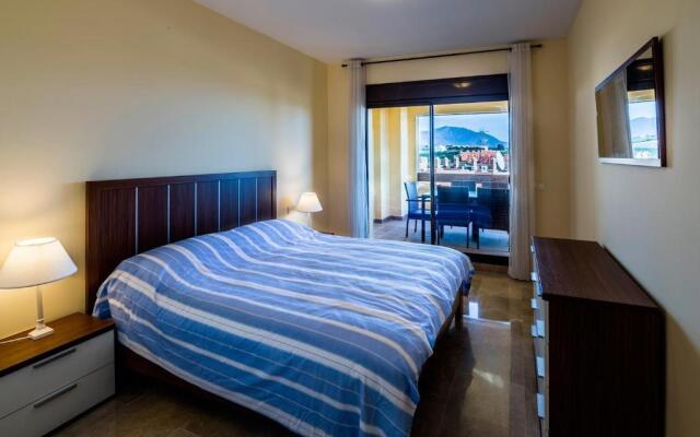 2134-Modern apt with terrace sea view