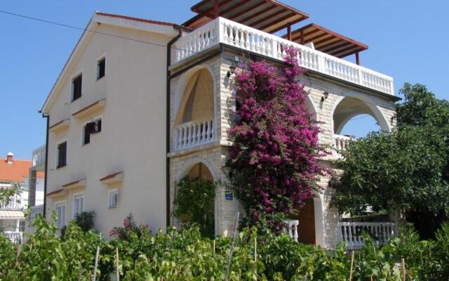 Apartments Kesic