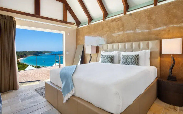 6 BR Villa With Concierge Amenities Pool
