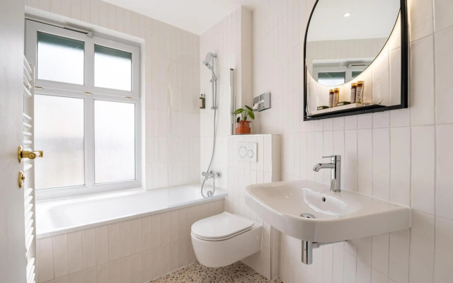Queens Boutique Hotel