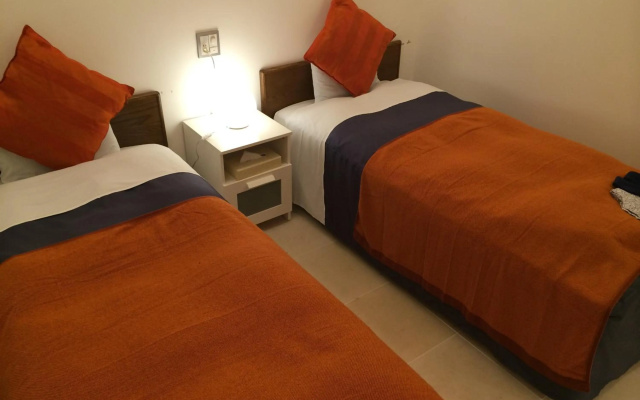 Kyoto Travelers Inn – Guest Rooms – Kyoto