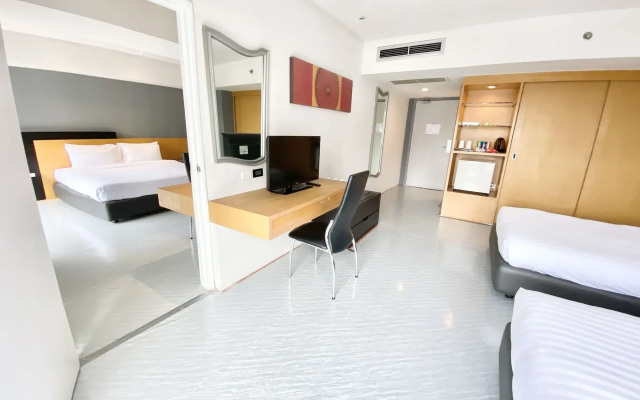 BelAire Bangkok Hotel