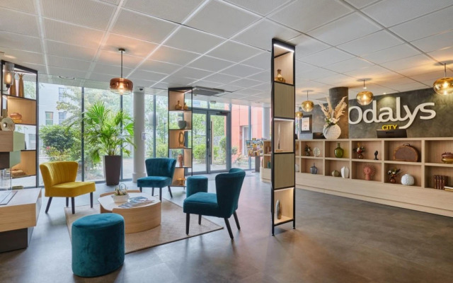 Appart'hôtel Odalys City - Bioparc Lyon Est