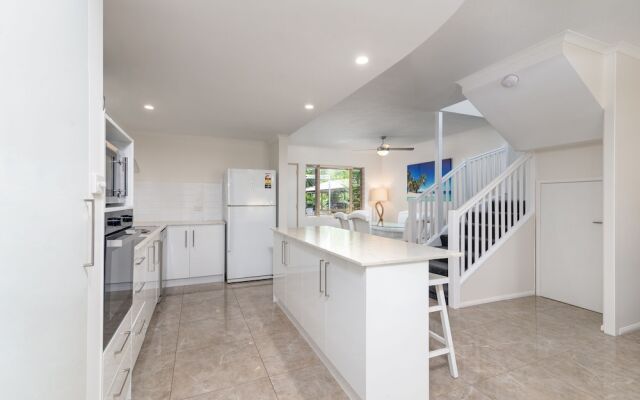 Seascape Holidays – 3 Reef Terraces on St Crispins