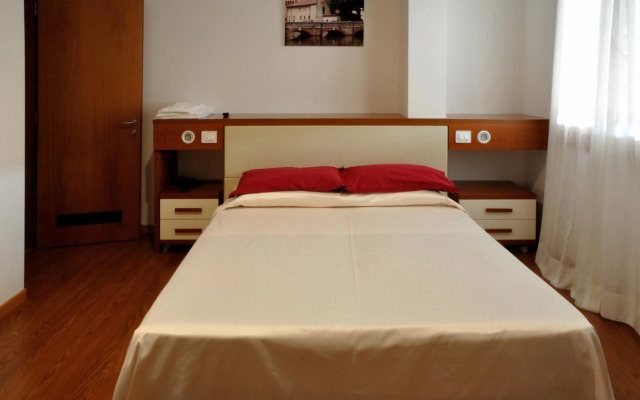 Hotel Mezzaluna