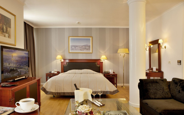 Theoxenia Palace Hotel