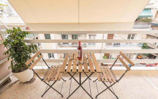 Modern flat next to Acropolis Museum
