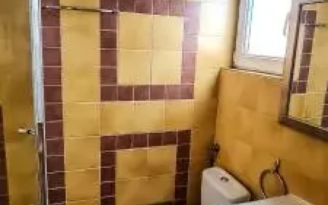 5 Stars High Hostel