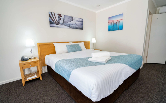 Hospitality Esperance, SureStay Collection by Best Western