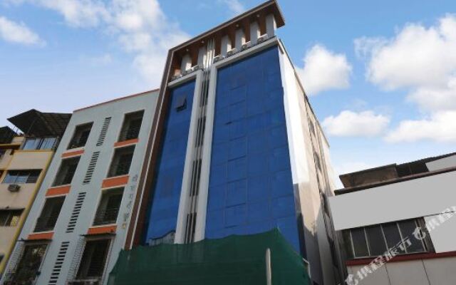 Oyo Flagship 26570 Satyam Hospitality