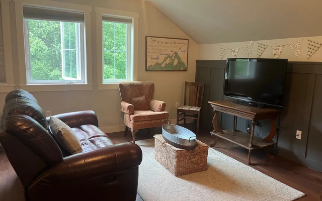 Snowgoose Pond Bed & Breakfast