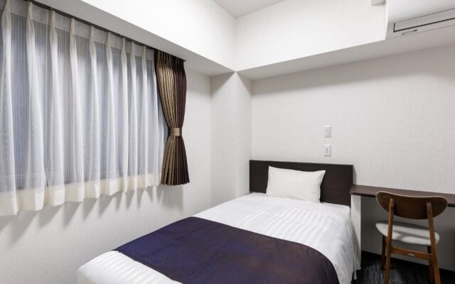 Shimbashi Urban Hotel