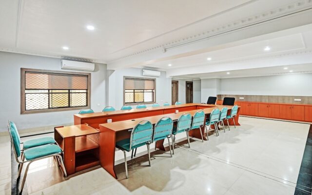 OYO 16522 Hotel Sidhartha International