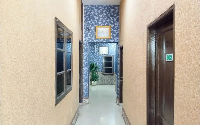 Hotel Labuhan Raya