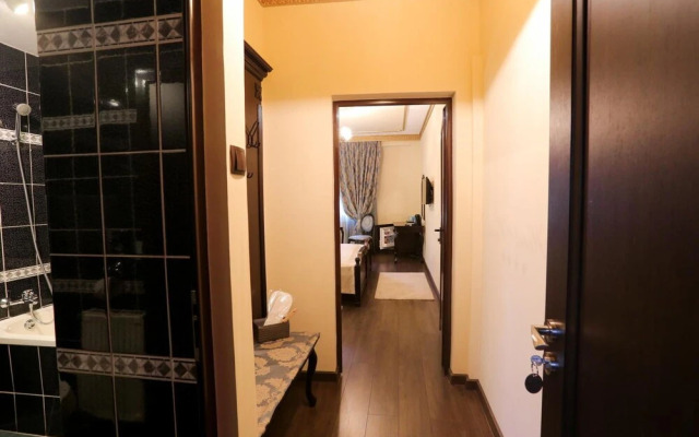 Hotel KRETA