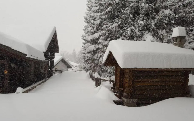 Chalet Blanc " PREMIER "