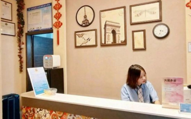 Dacheng Xiaozhu Hotel(Foshan Shunde Qinghui Garden Pedestrian Street)