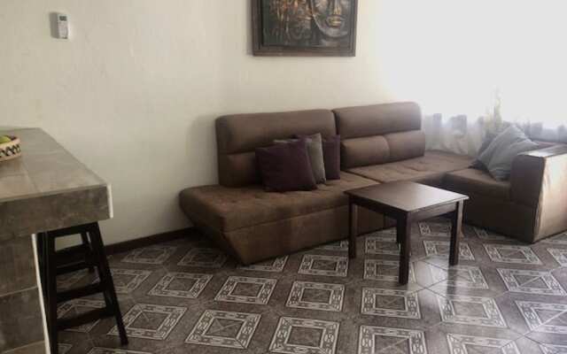 Casa Familiar Villa Aura