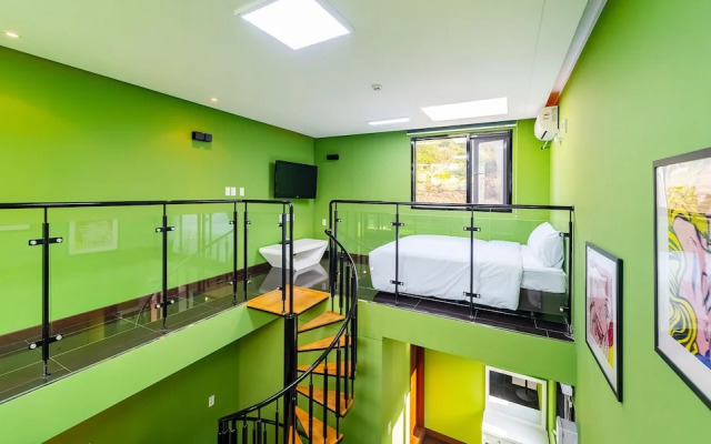 Vista Hill Pool Villa