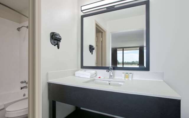 Ramada by Wyndham Diamondhead I-10/Gulfport