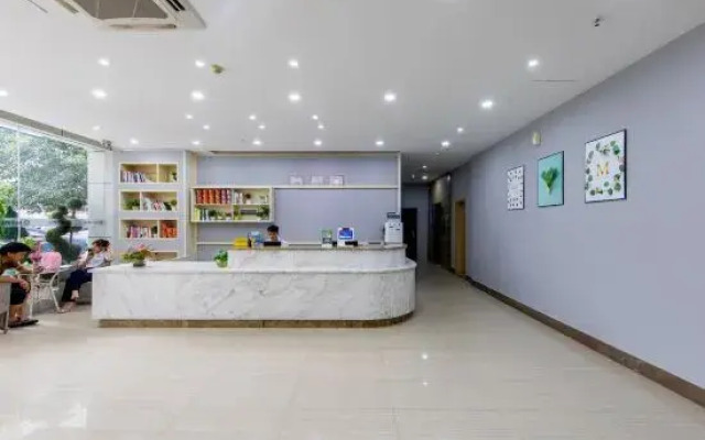 Yester Meitu Hotel (Guilin Railway Station Xiangshan Park Branch)