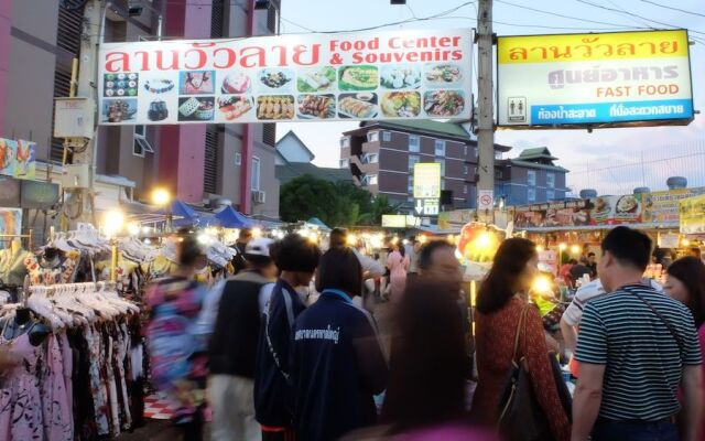 A Dude Mini Hostel - Adults Only